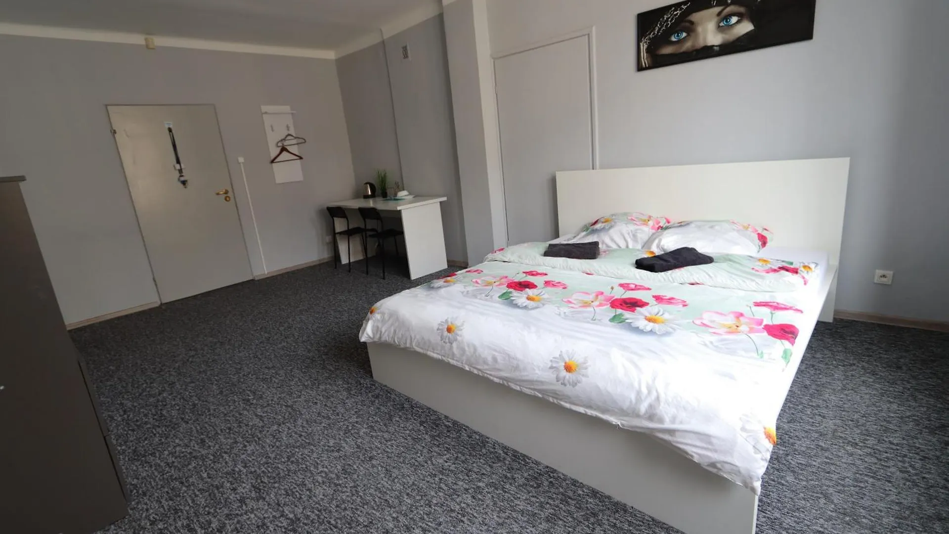 Fantastic Waw - M3 Room 3 Warsaw Poland